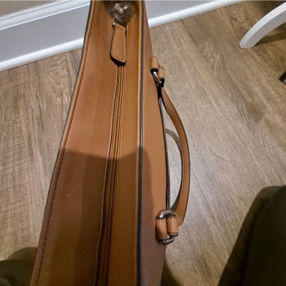 Guess Rothenberg Tote Color Cognac EUC Clean! - Picture 6 of 8